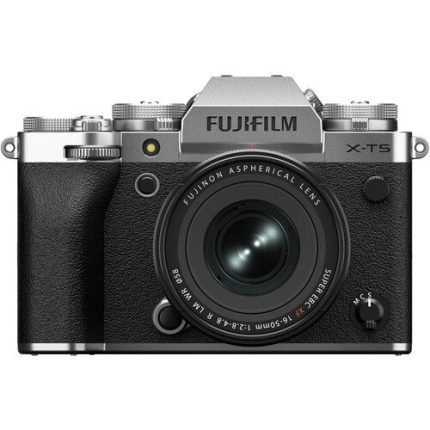 FUJIFILM X-T5 Mirrorless Camera with XF 16-50mm f2.8-4.8 Lens